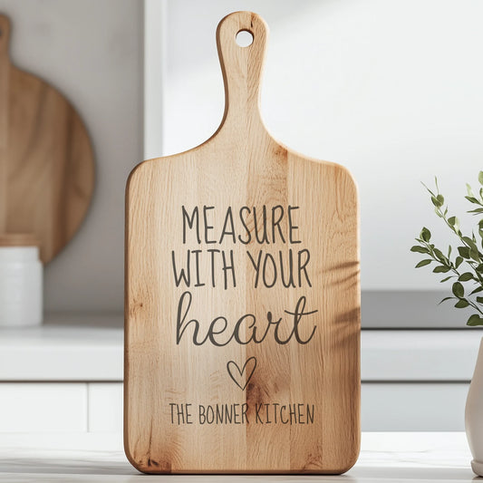 Paddle Cutting Board Lifestyle Closeup
