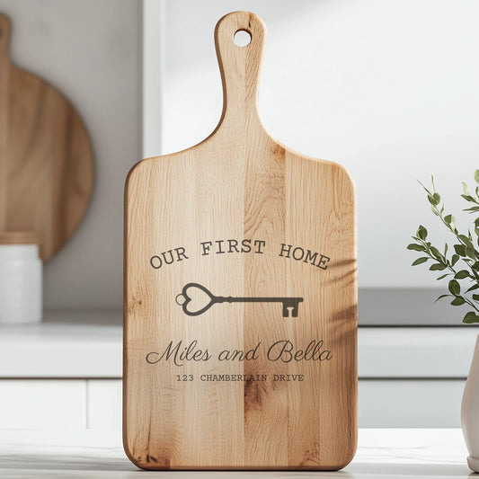 Paddle Cutting Board Lifestyle Closeup